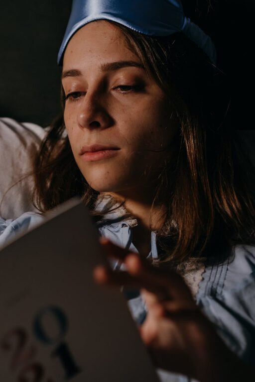 Jak poprawić sen dzięki rutynie wyciszającej